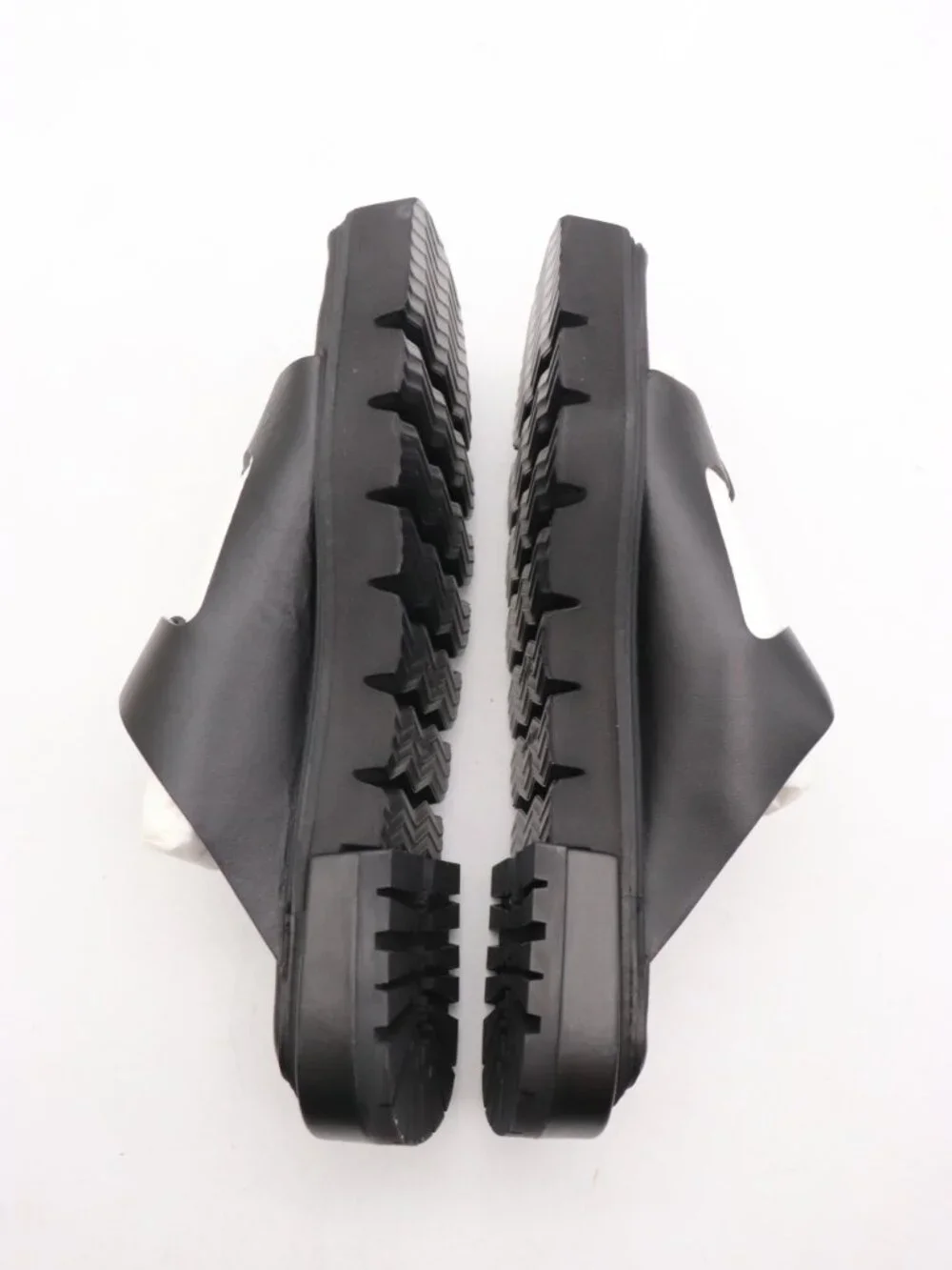 Frame LE Hayden Women's Size EU 40 Sandals Studs Modern Platform Black Leather